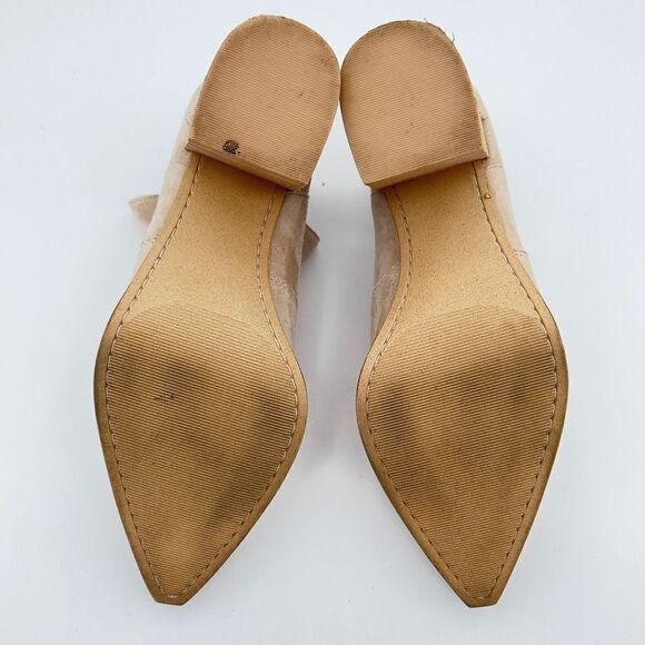 Chaya Pointed Toe Bootie (Women)
STEVE MADDEN size 9 Suede Leather Western Sand - Picture 7 of 8
